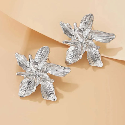 2024 New Vintage Metal Gold Color Flower Big Earrings For Women Fashion Floral Statement Earrings Jewelry Gift Wholesale